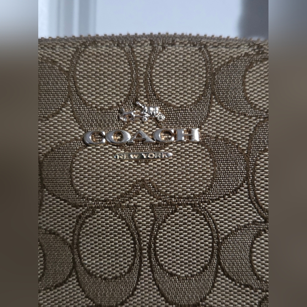 Coach Kelsey Satchel Purse - Picture 3 of 7
